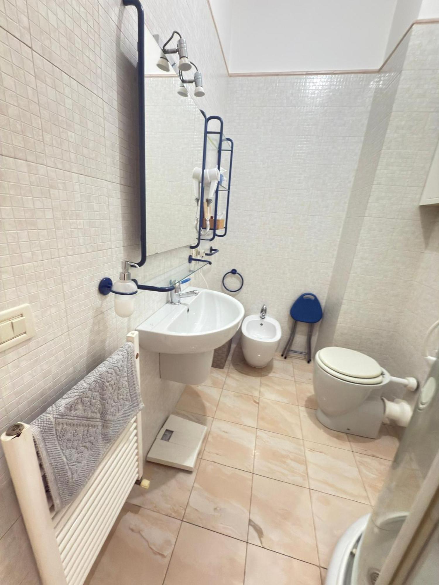 Riva Dei Fiori Apartment เวียเรจโจ ภายนอก รูปภาพ